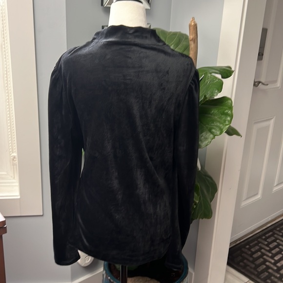 Chenault Black Velvet Crew Puffed Sleeve, size L, NWOT - Picture 3 of 6